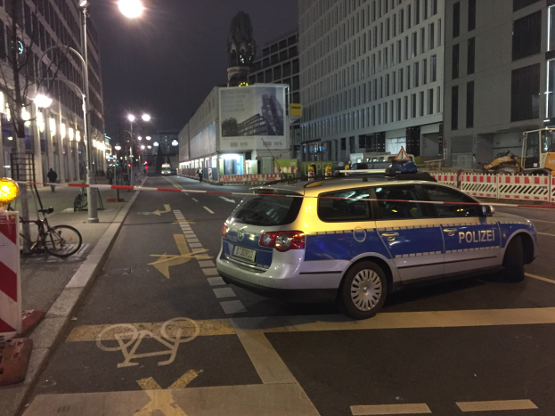 Mönchengladbach: Mann mit Pfefferspray attackiert bei mutmaßlichem Handy-Kauf - Kriminalpolizei sucht Zeugen