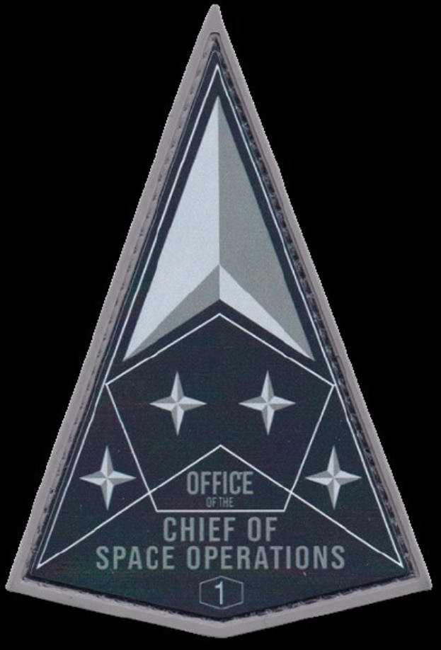 Rechtwinkliges schwarzes Patch mit weißer fettgedruckter Schrift, die 'Office of the Chief of Space Operations' in der Mitte liest.