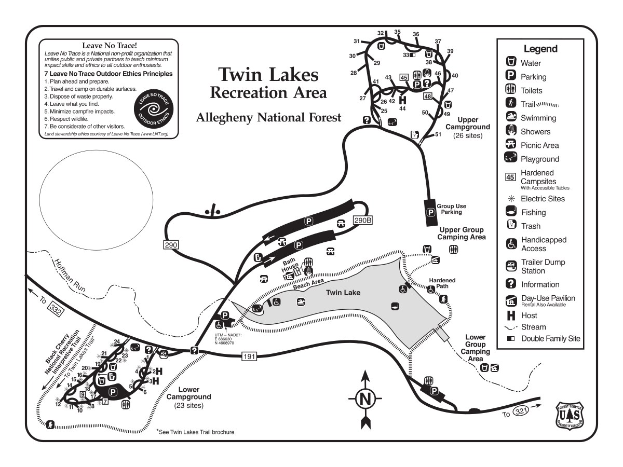 Detailierte Karte des Twin Lakes Freizeitgebiets mit Wanderwegen, Sehenswürdigkeiten und Pfaden mit Textbeschriftungen.
