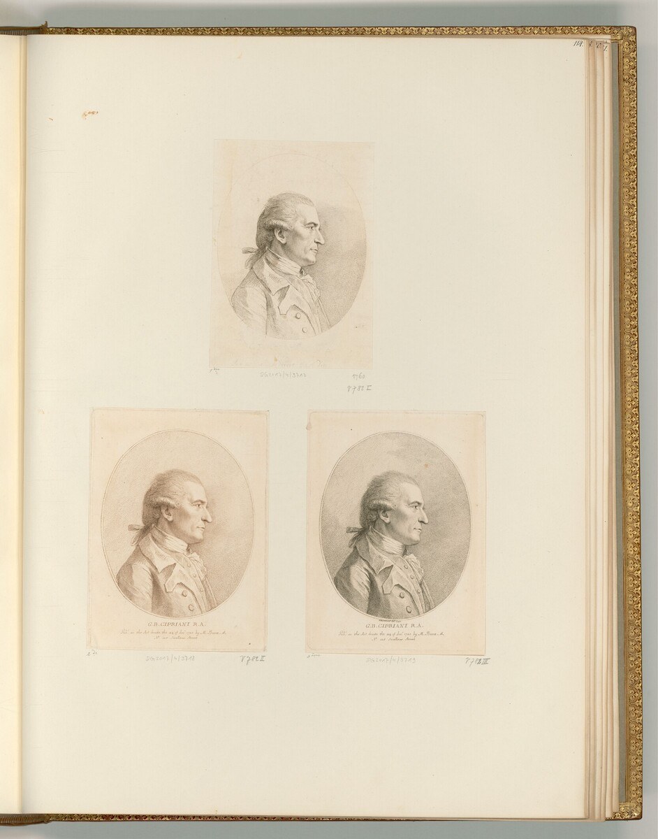 Offenes Buch mit drei detaillierten, lebensechten Porträts von George Washington, die den Betrachter anblicken, mit sichtbarem Text auf den Seiten.